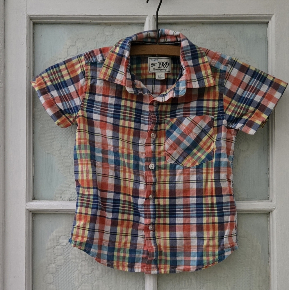The Children’s Place Plaid Button-Up Shirt 3T